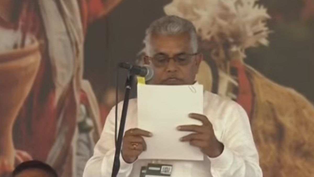 Suvendu Takes Oath as Bengal’s First BJP CM, Five Ministers Sworn In