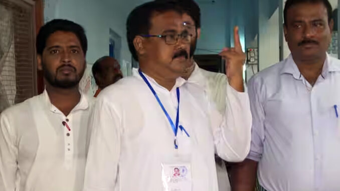 BJP at kaligunj “Presiding Officer is a TMC Cadre!” – BJP Candidate Ashish Ghosh in Heated Clash at Kaliganj Booth