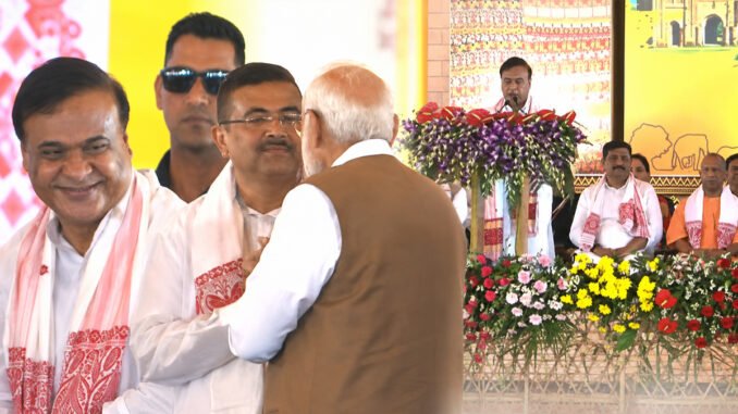 Himanta Biswa Sarma Sworn In Again as Assam CM, Suvendu Calls Him ‘Big Brother’