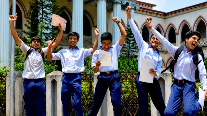 Madhyamik 2026 Toppers List: Uttar Dinajpur’s Abhirup Secures Rank 1