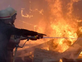 Massive Fire in Kolkata’s Topsia Building Kills 2, Several Critically Injured