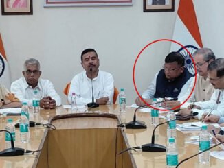 Manoj Agarwal Seen Beside Suvendu at Nabanna, Sparks Buzz Over Top Bureaucratic Role